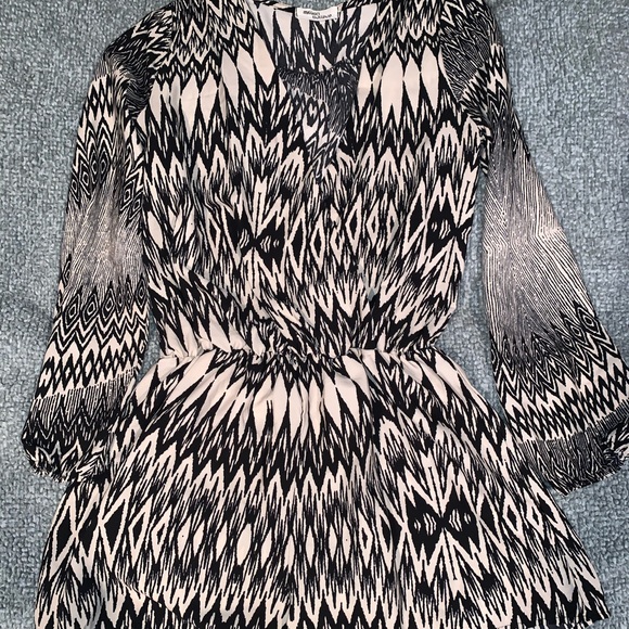 Black and white romper - Picture 1 of 2